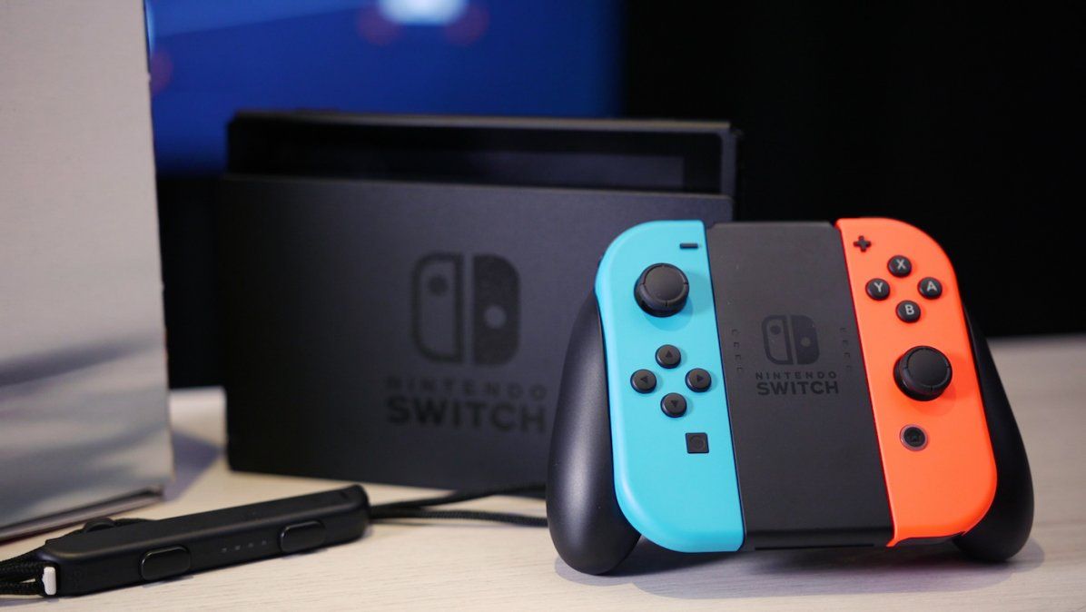 Un informe revela que Nintendo Switch Lite podría llegar en junio